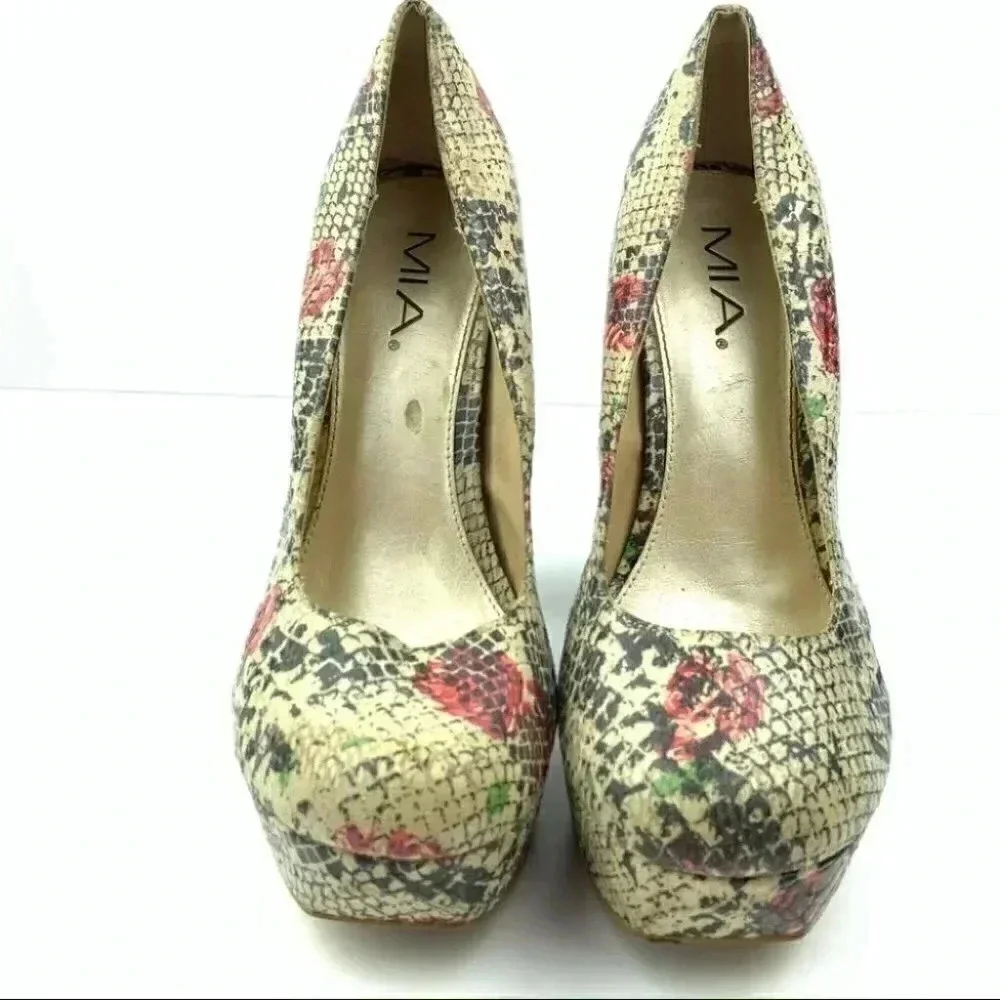 Mia Uptown girl platforms 10 multicolored floral